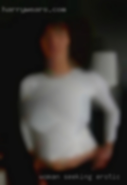 woman seeking erotic encounters in New Orleans